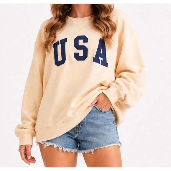 Altar'd State Tops - Altar'd State USA Graphic Sweatshirt – Cream – Women's Medium – NWT